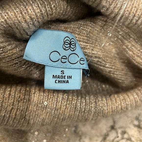 Turtleneck Sweater Size Small NWT - Picture 3 of 7